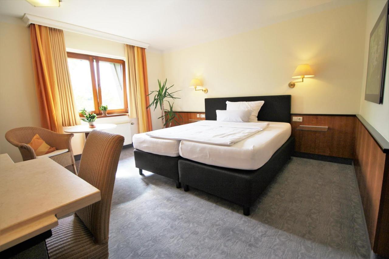 Am Rothenberg 4* Uslar